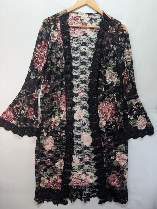 Jolie & Joy by FCT With Love Other - 249.Delicate Floral Lace Kimono Robe - Black with Pink Floral